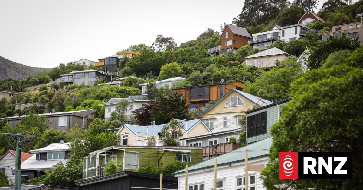 Property market will sort out influx of Airbnbs, Christchurch mayor says 1 b4dbcc7c205883c9192aeff0124243f709c31ab52e246478f8a11a0dc7c9ddb7