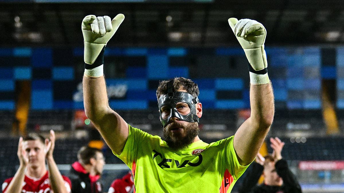 Aberdeen show grit to get over the line against Kilmarnock... but the outlook remains grim for Pittodrie men 1 b5e053b8c9d512a6fa7d713296a022c3a209f1a80b9cb761f07cdd7d8d025f8a