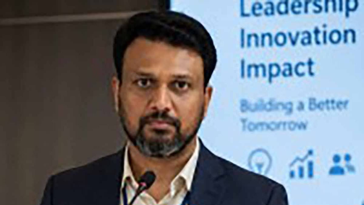 Physio caught intoxicated behind the wheel is suspended in UK... before launching new clinic in India where he claims 'drink-driving is not taken as seriously' 1 b7123020d74666df1fc32437cf2b6b99cd4a43043186124754262a2187e411d1
