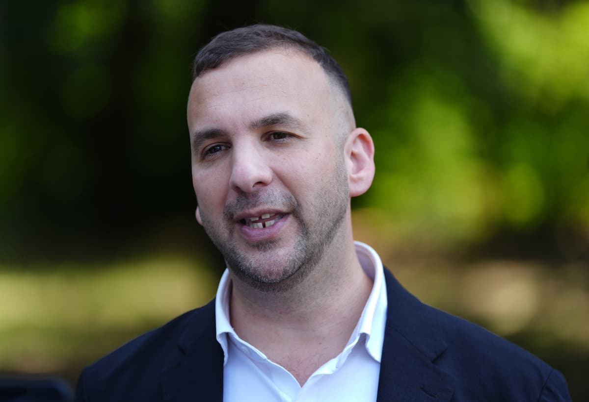 Zack Polanski set to stand in crunch London by-election as Greens eye massive win after Starmer quits 1 b7ee71ac80327d176eb23c605266b16fcc7caad5db855a143e64897dffb29f68