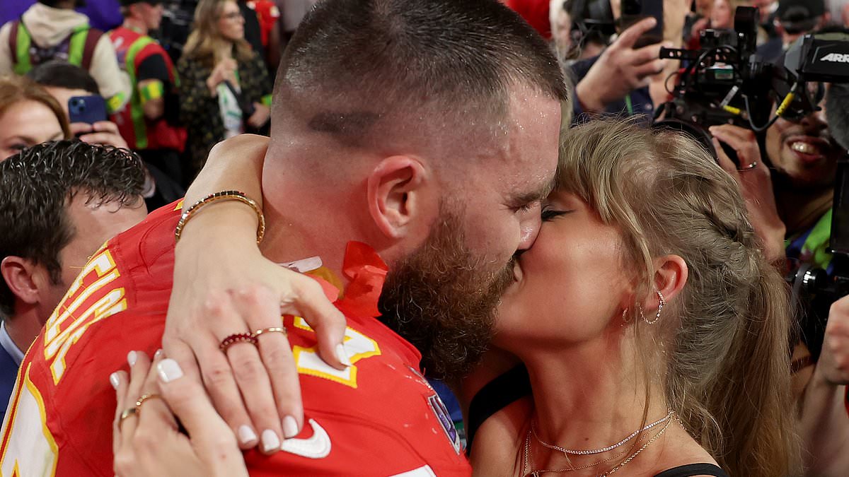 Secret WAGs RANKING revealed: The 'annoying' NFL queen bee brutally dethroned and model 'obsessed' with star quarterback... as glamorous new sideline spouses shake up hierarchy 1 bbb1e9a7127ab2dd42e9ff3ce3f2f2a87b4fbe4a1f5d15bd82c10a29f414fe50