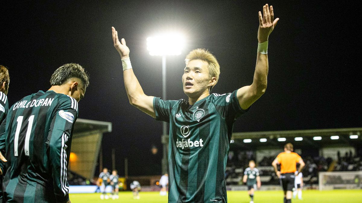 Yang in emotional claim that affects Celtic as he stakes 'entire footballing career' on a golden ticket 1 bd0a63a105761129aa7e138fd34e558e2059a26568a79af1129d9f0fa4e96475