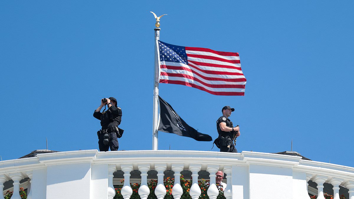 White House to become fortress after Trump OKs permanent fence previously rejected 1 c00e348564209bed8e8a2b3b4a4a2c9404779ae7c8881534c0218bbf42891d4c