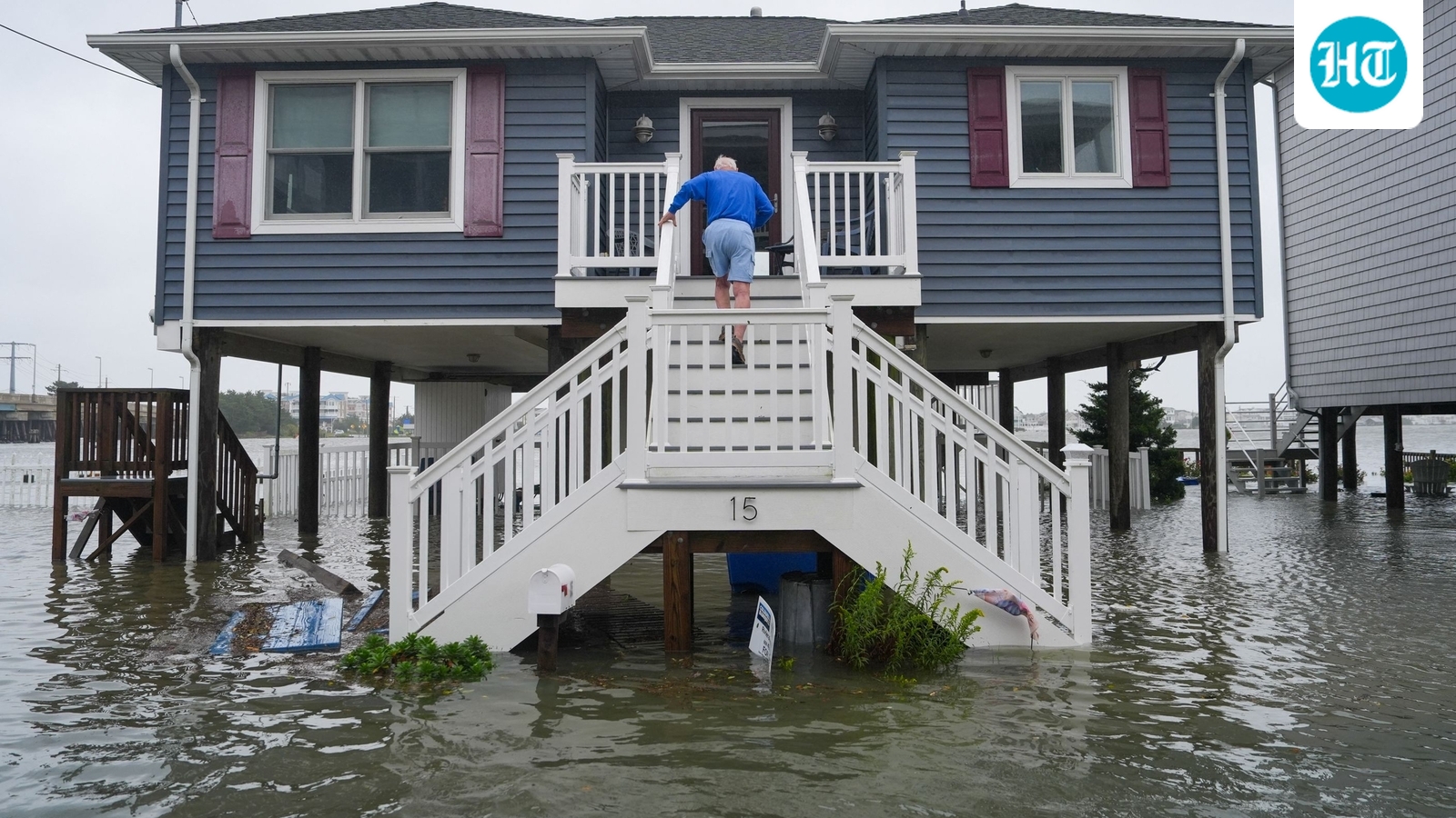 Wildwood flooding videos: Streets submerged, emergency declared, roads shut as nor'easter hits Jersey Shore 1 c20aad2cf2cb7c8fed5ed5610c1636ee91537589342977321ba269347f8c3820