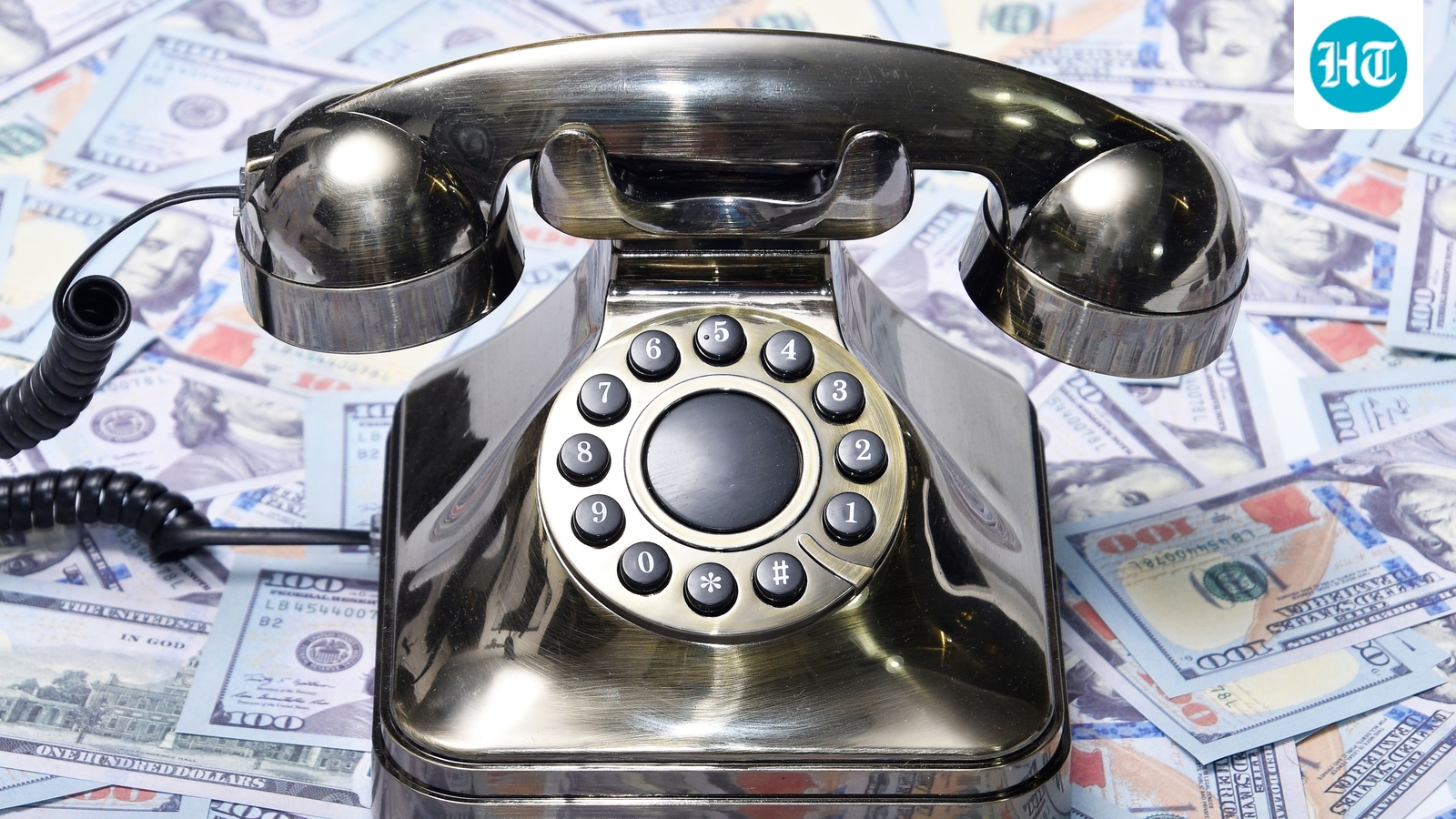 What does the Fed rate hike mean for Americans as phone and utility bills rise? 1 c2d60e10f31312f23560434b5c793441d391c471401498bdc2170c901ea2a86a