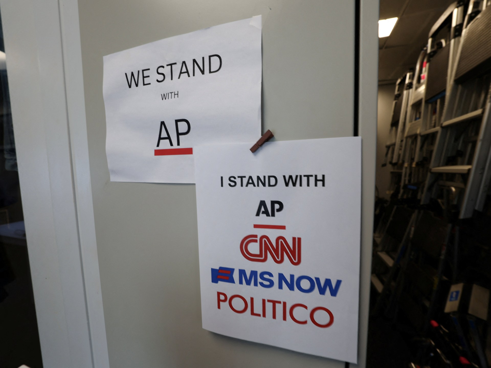 Media outlets still denied access to White House despite judge’s order 1 c683757e46262663850f61aef13c074b3c38bd554e5e0545ac5d587c366e1585 1