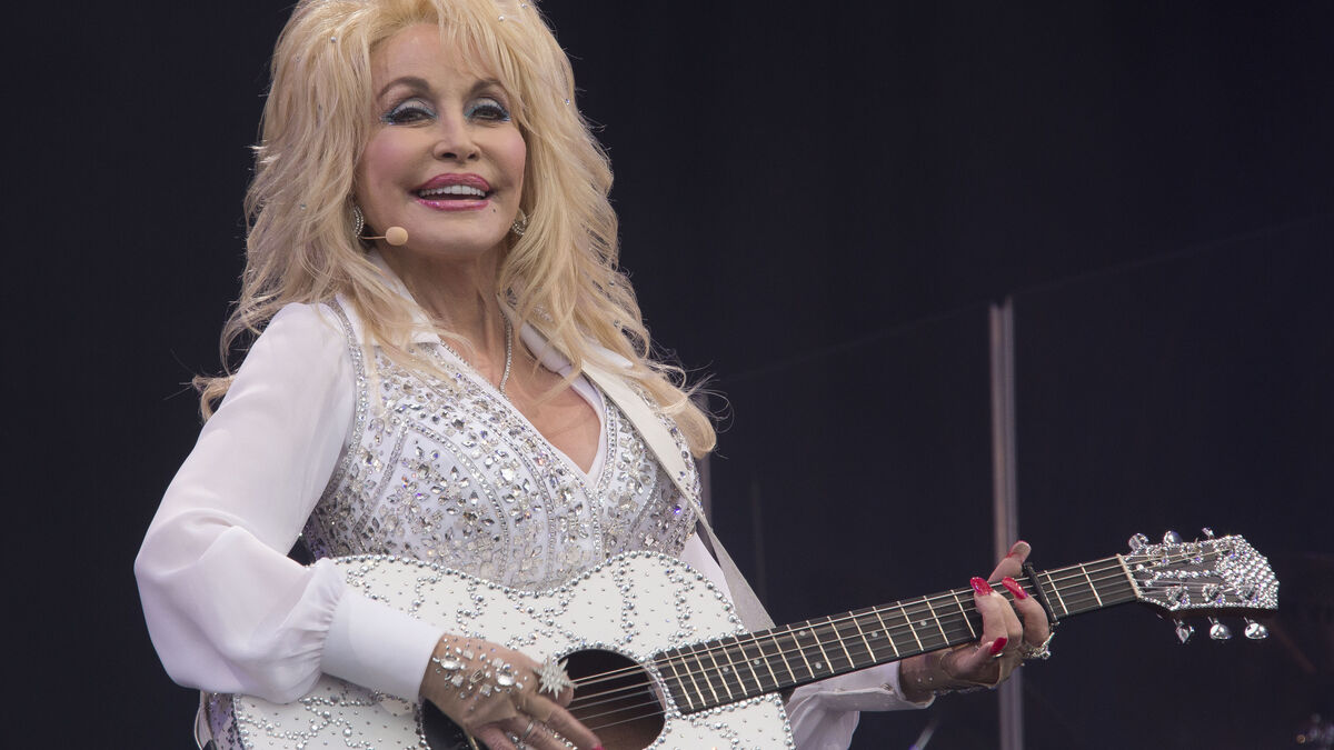 September 25 marked as Dolly Parton Day across US cities and states 1 c82e1b7d4d6a9d917a85c0efd4941daebb3e8178afd5c673e117ce766f8feab6