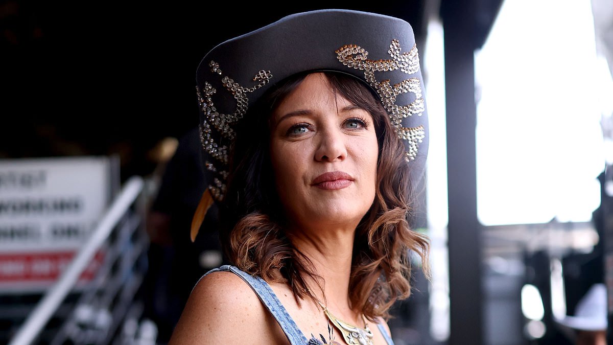 Country singer Nikki Lane, 42, set to welcome her first child with husband Wade Crescent 1 ca9e4779d9f3f41c912b873361a5da8acdf78ca9a6de3403ee60ec138ce644c7