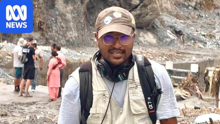 Nepali photographer documents 'survival and sorrow' of flood disaster 1 caddddffa47f9217045c203cfc045a1e6c2059c5810c8e76829d2ffcd9f7025e