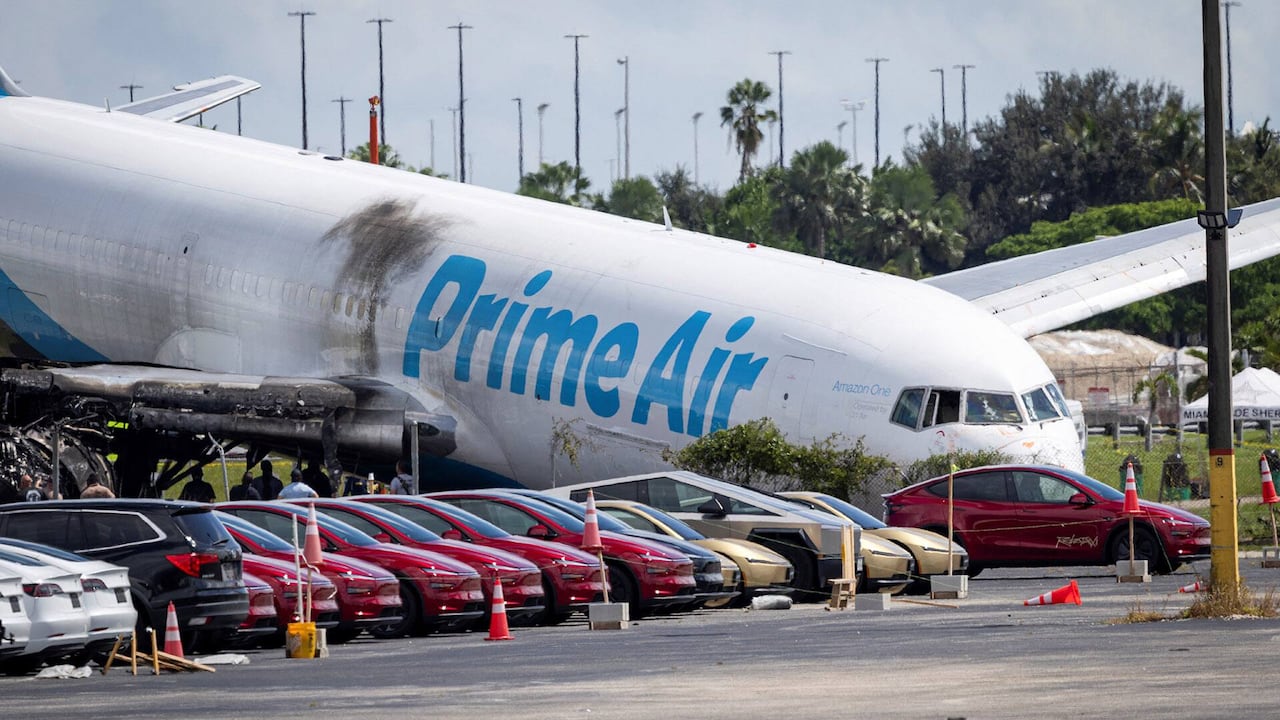 U.S. investigators provide update on deadly Amazon plane crash 1 d16f7038afd6d983212a31bfe4eac1c9477228befdd68d640e18b4325fd58fea