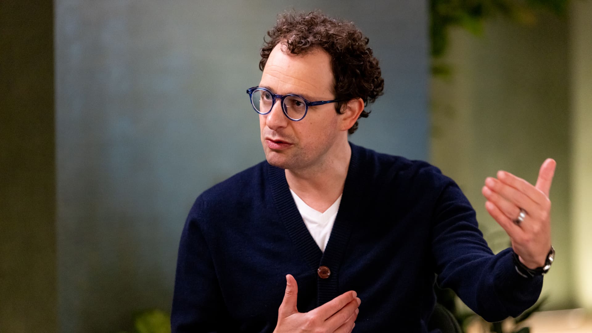 Musk, Altman support Anthropic’s Amodei as he shares plan to ‘slow the pace’ of advancing AI capabilities 1 d4dd954e66683b8cd9480100789d4f100b7ebc44aacf3c55ce7809a1112f3e91
