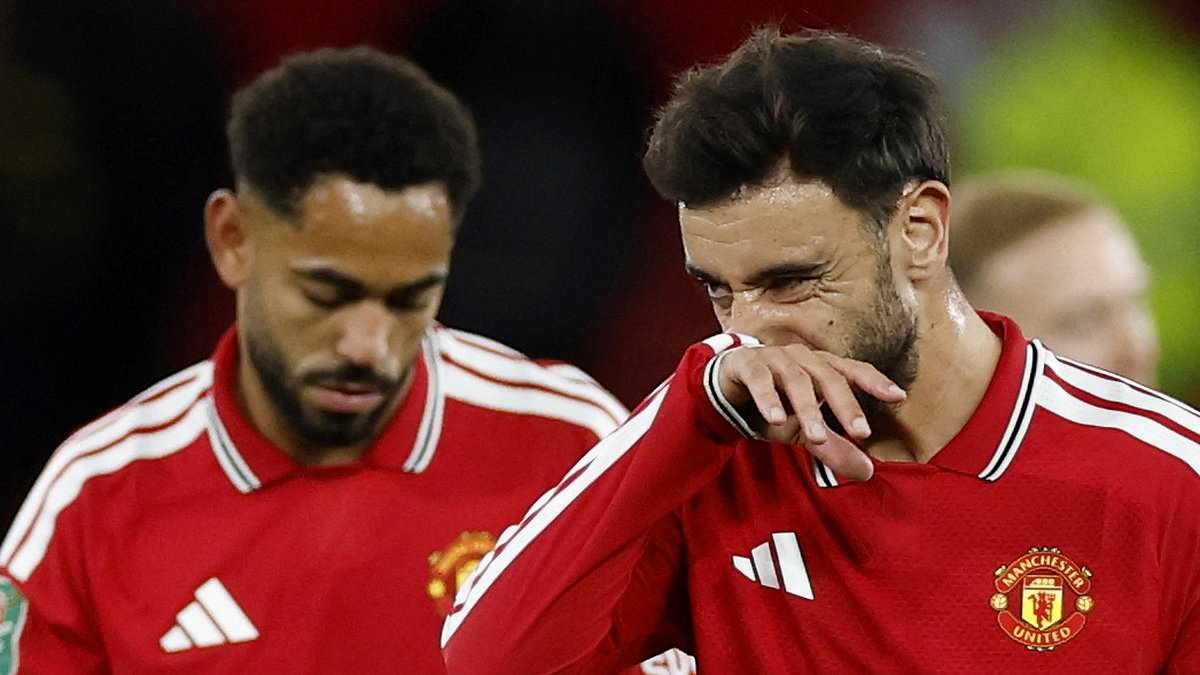 Man United 2-3 Brighton PLAYER RATINGS: Which player endured a 'very difficult night'? Who did himself no favours after falling down the pecking order - and which three stars disappointed with 4/10 displays? 1 d6fcccff38f42e590b01c3d3771c5c0c85c25a9d07b3dfaff3ee76f5e6c52efc
