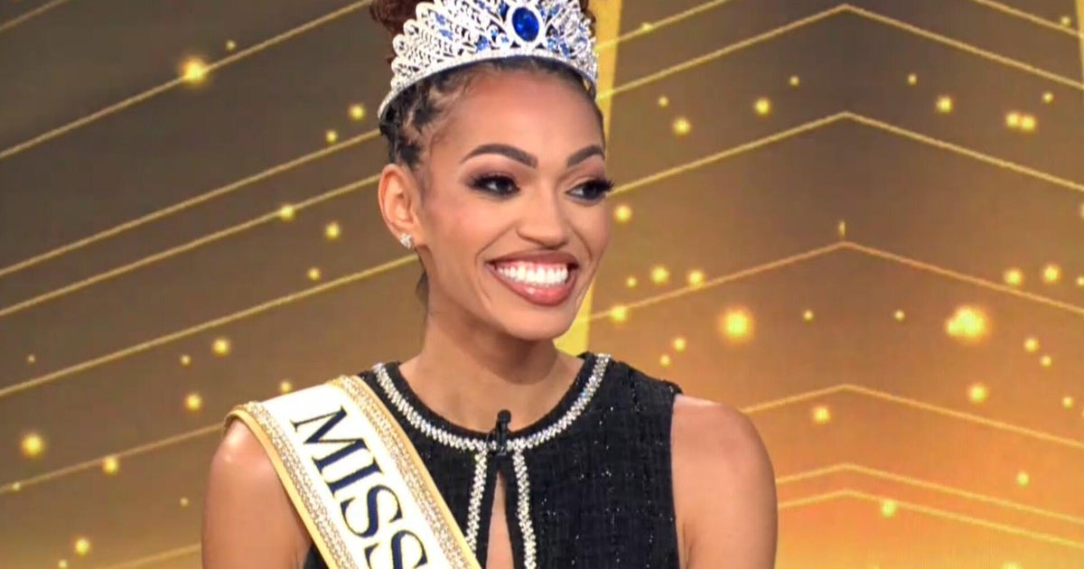 Miss USA 2026 is the first married woman and mother to be crowned 1 d7cdd87f4dde4cab1662e21581d7904b1ab51cc290f8fc9d2a58141b05b694c4