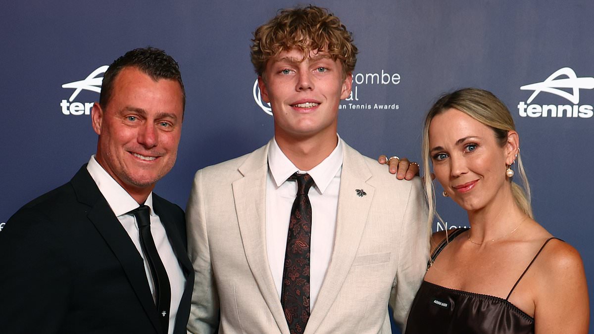 Lleyton and Bec Hewitt put $14million Sydney mansion back on the market months after taking it off 1 d8491daf45bd1ef761d2a4d5c912d1da920b011445cd3d6f3ca922024047599c