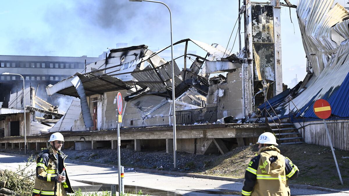 Large art treasure destroyed in fire in Älvsjö 1 d84b4a25f8a49f6918270ad0b02bd953e3237ac0c5469cf797f6c1b7a00c20d8