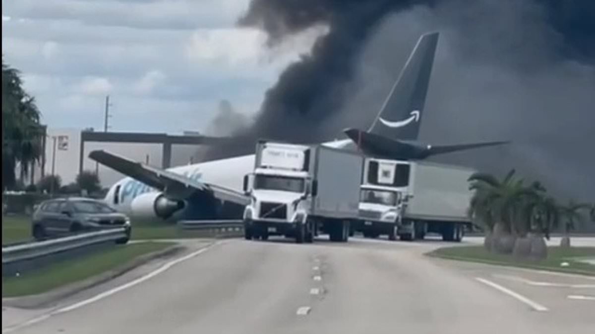 Amazon plane skids off runway and crashes through roadway in Miami, reports say 1 d9658b245cdbf7deb4cdc4f29c63102d9674adfd4fa173943c6e2581eb0eae00