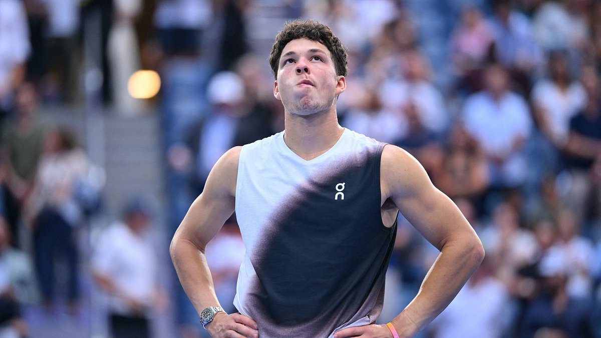 Ben Shelton calls for major rule change over controversial Alexander Zverev habit after US Open heartbreak 1 dc08d5be5e418ba0c90ae113f9142bc2c53c6b8d62660962e7cd1447cbb938c2 1