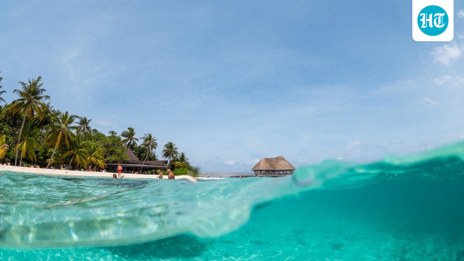 The Island Paradise That Is a Secret Hub for Russian Sanctions Evasion 1 e111ee50210a32d9aace8c502d07efcc45a33e5a14b34a3933640c86938de7fb