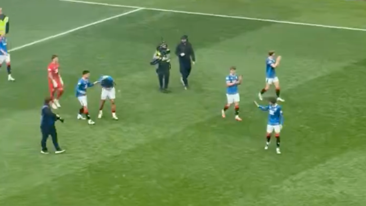 Unseen moment Dan Neil orders Rangers teammates to calm down as captain reins in Celtic celebrations 1 e167432bf4c7f19612ee13cc996c9177887e69acd8247ec9320943dbcc23dbd4