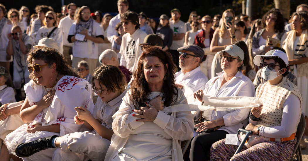 Tell Us How You Observe Yom Kippur 1 e2efa9d6c31a12c60a2d0b748be753017ccb8a43e1a0433eb127b32f859f4923