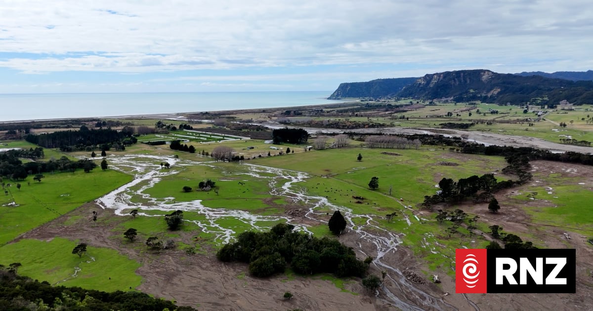 Tairāwhiti floods: 'That paddock's usually just underwater now' 1 e77c70841532be4cee4fe0edcc8ab2d6e0cb25abe966ed8e7c2dd8965e400c43