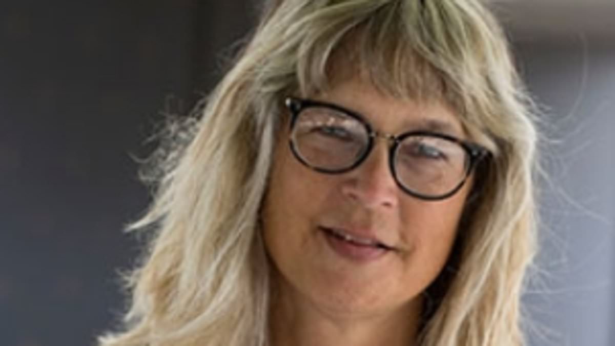 Trump hailed after Canada poaches American academic 'talent' including professor of TRANSGENDER philosophy 1 e95c8fc0660fc41f6c971c22b5a14963c0d5bbe216dbdffce4f5fa943f1f2550