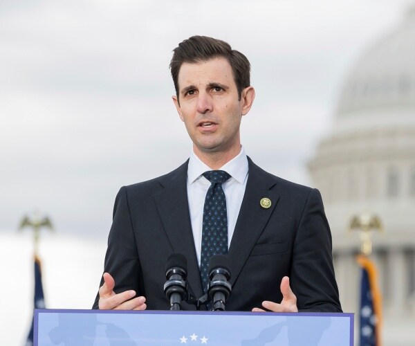 Rep. Deluzio Says He 'Might' Primary Sen. Fetterman in 2028 1 ec42fd21415da4235c5e2a078a9f9e1dd6256d5c67e8c695bc5eaba2743ad23a