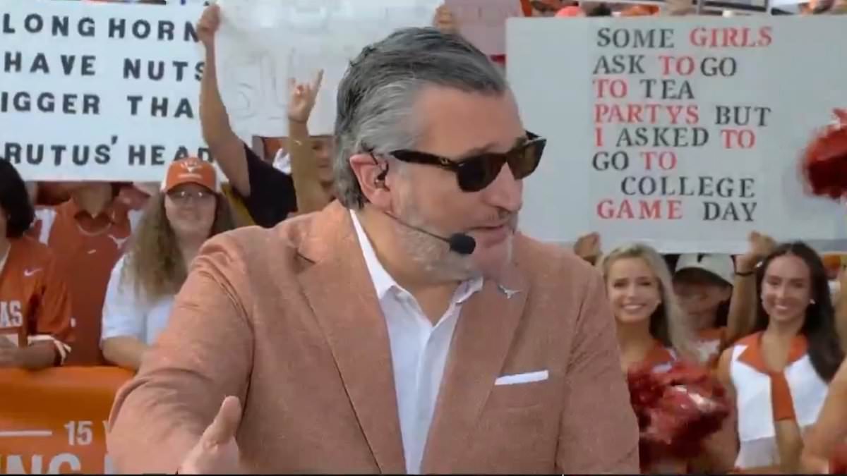Ted Cruz ruthlessly booed on ESPN College GameDay as fans taunt him with brutal chant in awkward interview 1 ecbd00c9e9c4d983a9bdc2d78516857eaa2d0ba70eef3f74defaf5aee9321c3d