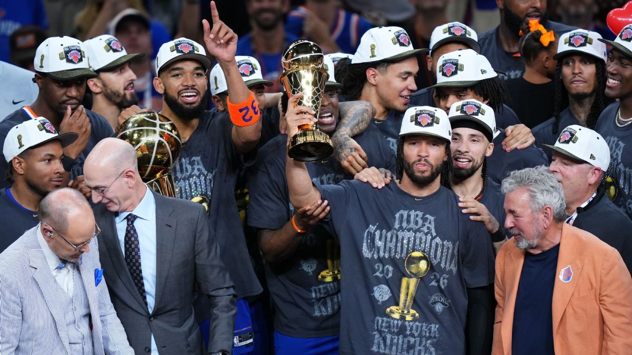 Brunson gets assist from Knicks teammates, shares laughs on 'SNL' premiere 1 ef0a604042f6619aff5ca999537f92db49d36a6f7fe41439929b8046c7295b8b