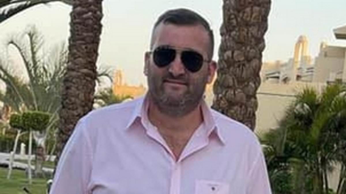 Revealed: The construction tycoon helping travellers build illegal encampments across the countryside... as he's pictured at Bank Holiday 'land grab' that saw wildlife haven bulldozed 1 efe1a5a26d8c0ee78efa73044305c095d1020afb7686252e2cbbd3ba42a13358