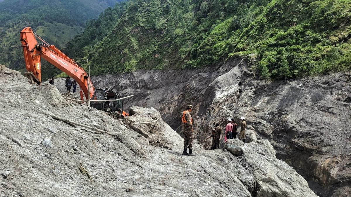 Nepal, Indian teams near final stage of Chilime tunnel rescue operation 1 efe7a1493971e5e171b71b2b4842b22689859f05bcb8a9dae0daf898b977d659
