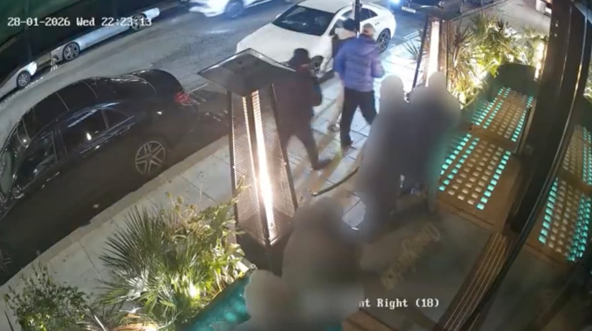 Thieves guilty of Mayfair robbery of fashion designer’s £137,000 designer watch 1 f00b2ecf2077c51b9d3238135fc9f4a0ed974e6e5b1e8800abc17d616fee8b75