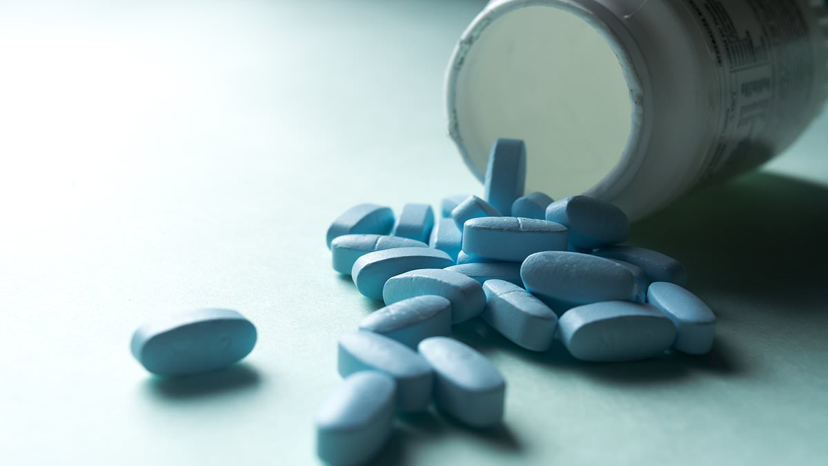 The overprescription of America: expert warns too many people may be prescribed antidepressants 1 f017c5651b477df2709dfc0b1ad71d20595f2f73baec99787f150c86ed9622ff