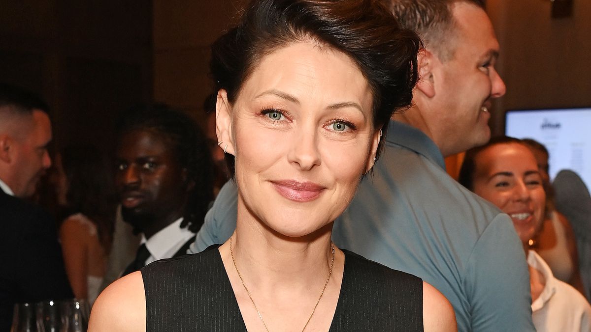 Emma Willis' replacement breaks silence as presenter takes break from BBC Radio 2 role 1 f17deae24aae1c3768085222f820a8c89b277ae87fab63ce06a375afe88271b4