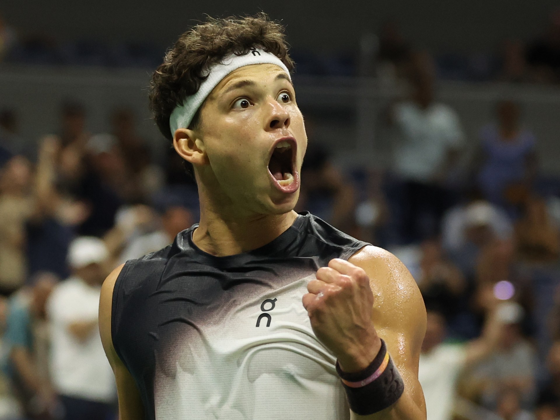 Ben Shelton shocks Carlos Alcaraz in five sets to win US Open quarterfinal 1 f24c1d77bfecabadd88e20cb3738e0ea5ec528ff8d2c91ec5befee4dca9bb8d9