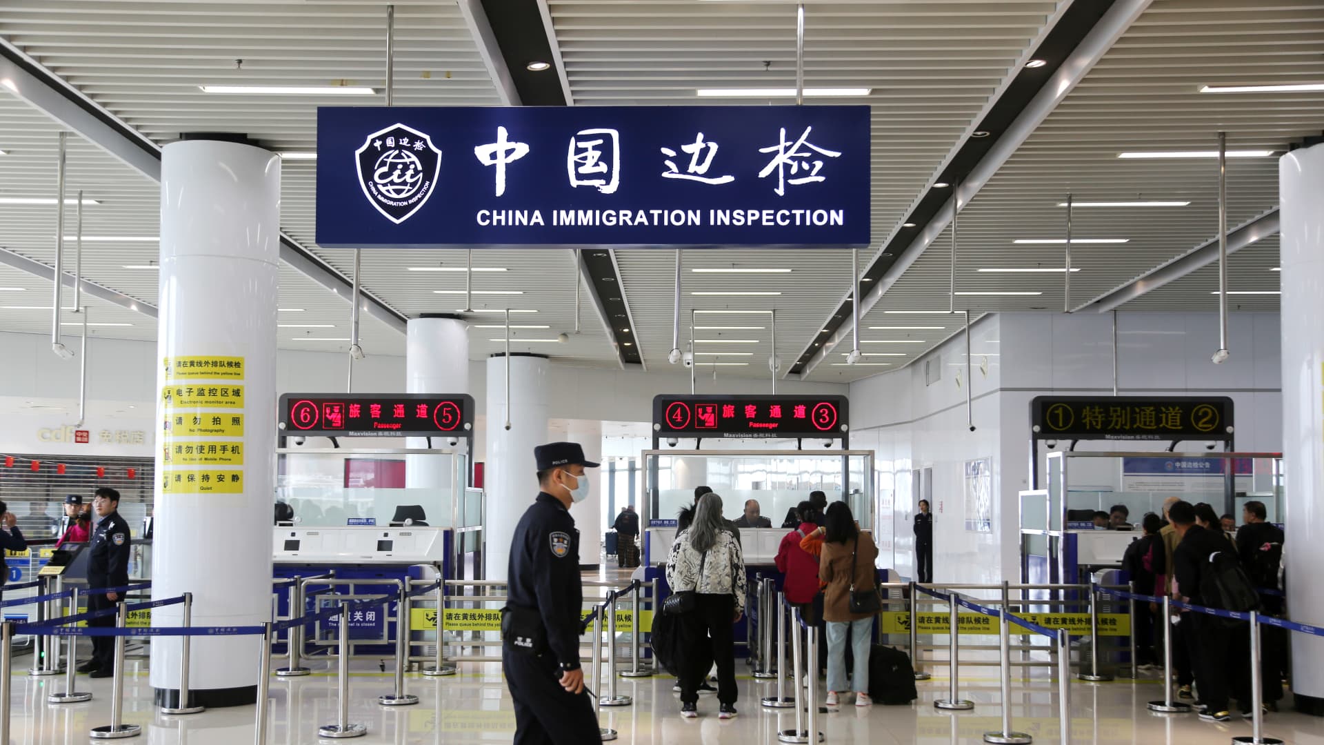 Wealthy Chinese, tech talent confront tighter borders as Beijing widens exit controls 1 f4d343e95930284201212620de954a54fd175de0788169c4a1ae87060b46b06d