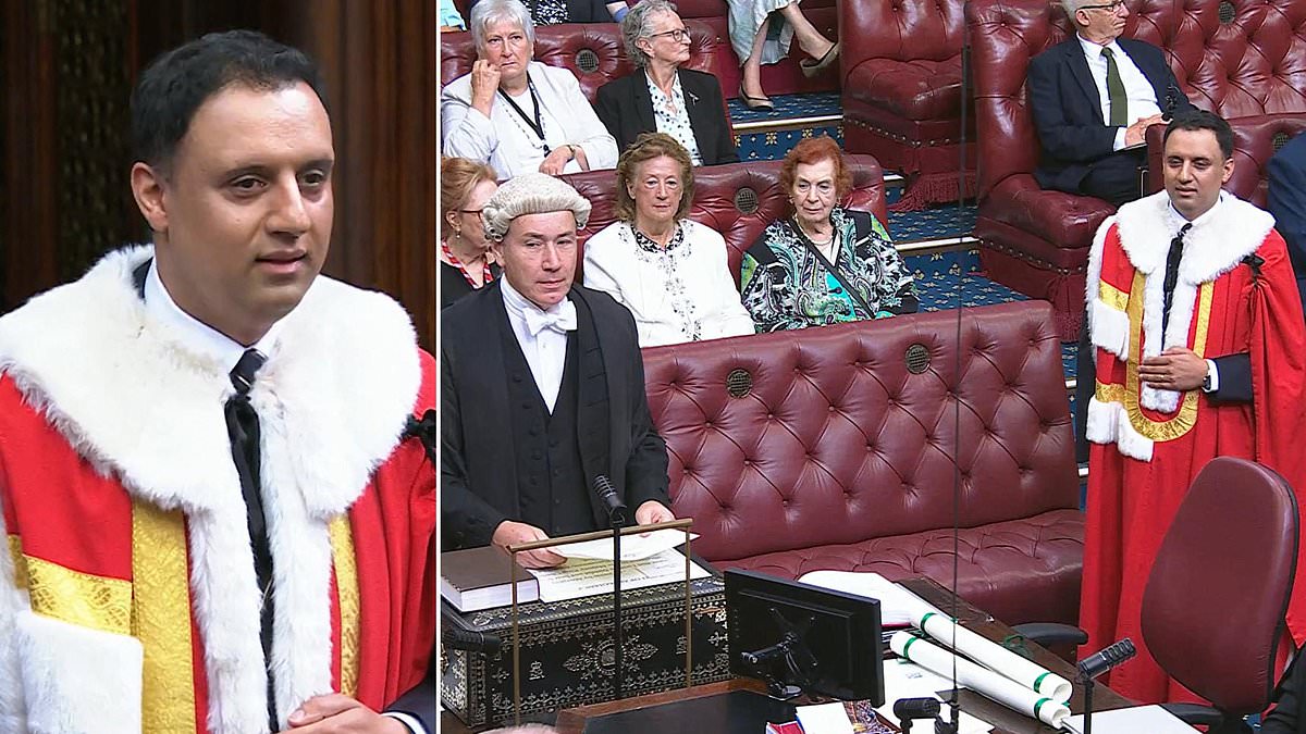Anas Sarwar takes his seat in House of Lords... despite having called for it to be abolished! 1 f647e6840862e73358424cab45c50626f29aac175ffbbf8884decbef5bc46664