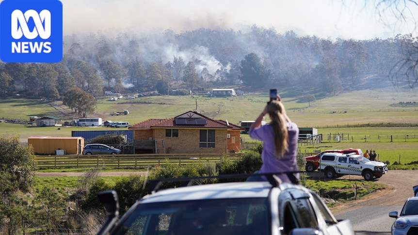 Multiple bushfire alerts in Tasmania as winds make blazes difficult to control 1 f6fbc5bcc1629b714bba2639947a495fc2ee02cfb8d287f84230ee70106e1223