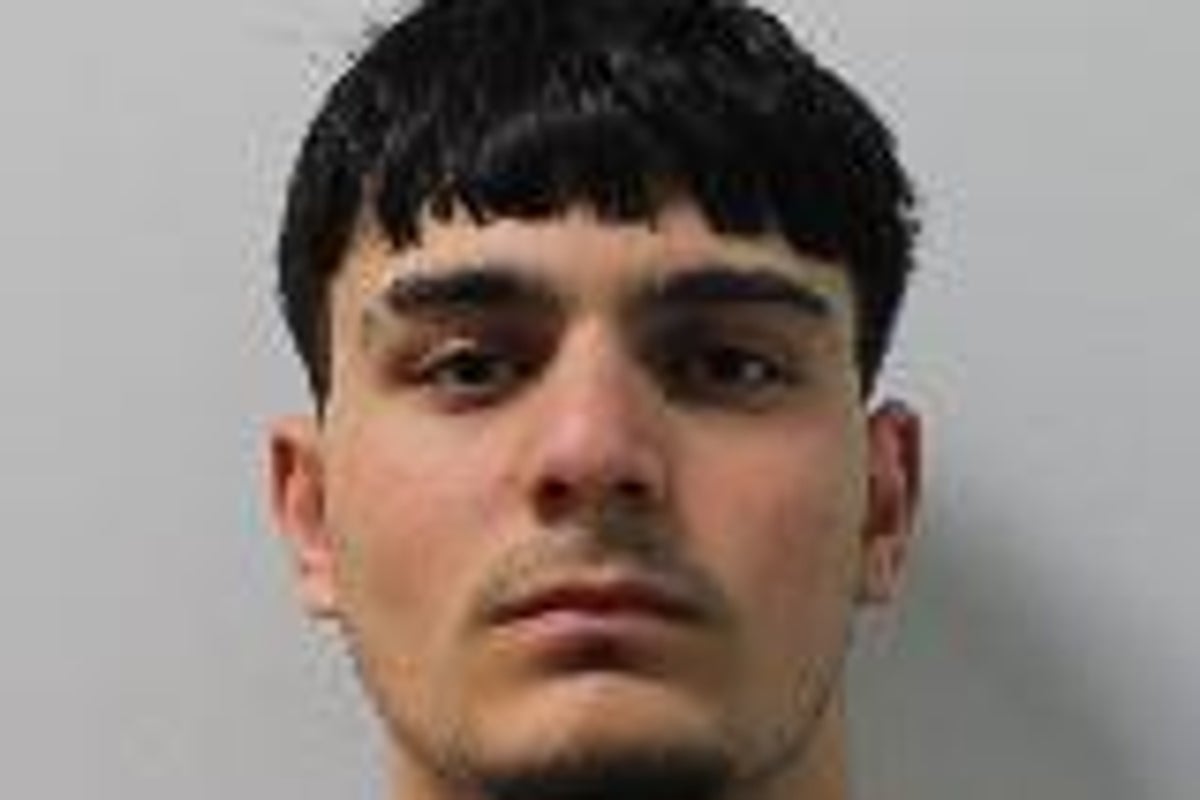 Teenager travelled over 150 miles from Leeds to kill man he accused of stalking 1 fbc1ec2db0f61aecc2d8a33c975ede2bf4152725154172ab90855fc79638e06b