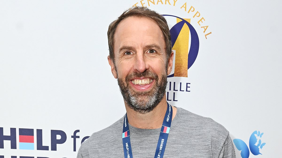 Gareth Southgate set to launch new podcast starring his old England favourite, no love lost between EFL and Southampton after Spygate - and toilet roll troubles continue at Man United's Leigh Sports Village: INSIDE SPORT 1 fbf2109b52782a7c18c463a5985268e51236609f1ee1cfaee10545f187026dcf