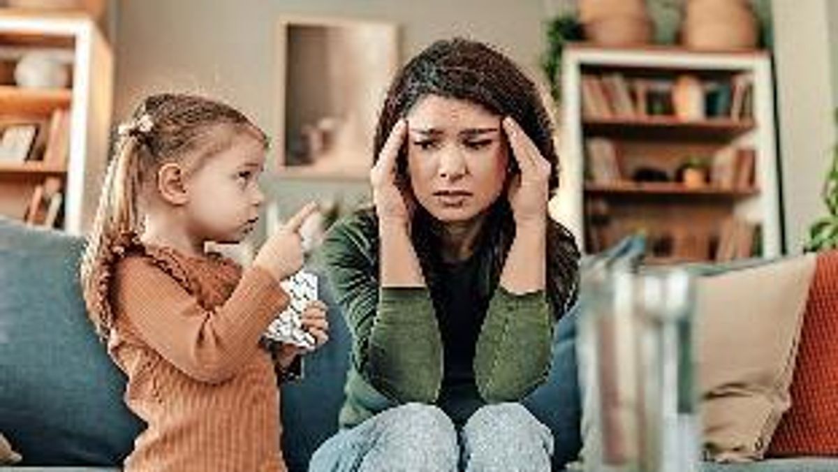 Dear Coleen: I'm married to a workaholic and feel like a single mum 1 fdc17be736d5e04e1eeb8e441f196c27d070280c280e868d08a174cddfd2ea05