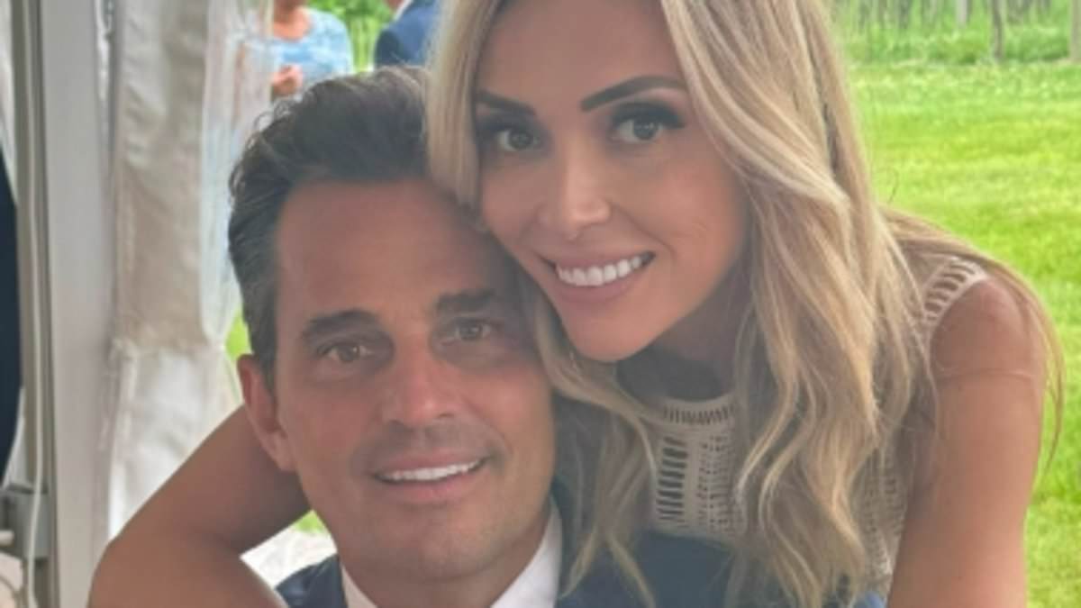 Giuliana Rancic can't keep her hands off husband Bill in 19th anniversary post ... after trashing ex Jerry O'Connell 1 ff16976d08235fb34687e6f480513b452ae44443beadc9706704be9c733e1b53