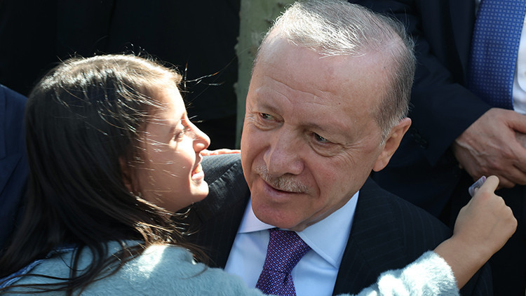 Cumhurbaşkanı Erdoğan, Rami Kütüphanesi'ndeki AileFest'e katıldı 1 021e13385c5292f7b7fb5cfe420e44560c7fc44051345550d302b38d7db522a4