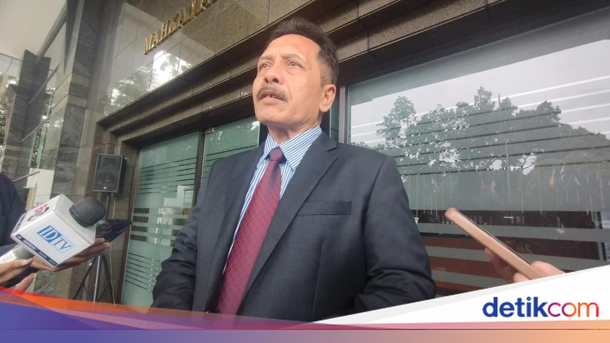 MKMK Periksa Laporan soal Saldi Isra-Arsul Usir Ahli Relawan Gibran di Sidang 1 0473fd66d1cb3430d1c6661d4a9b36c8e0358f36b619500858af8bbcbf04cbfa