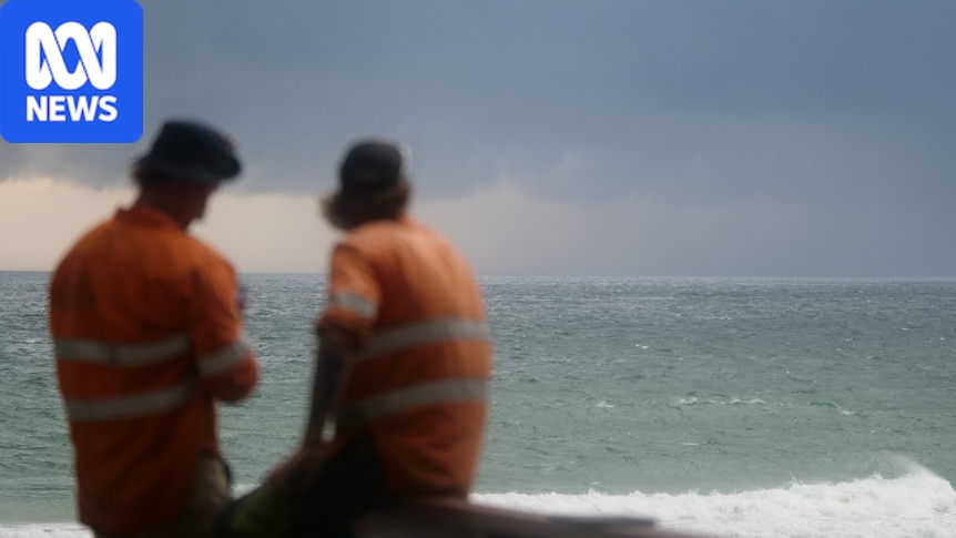 Showers bring 'awkward' end to long weekend across south-east Queensland 1 0dfca10b90bc16f88f9a263e939a68357aa86403884092d0e603f34f811d903e