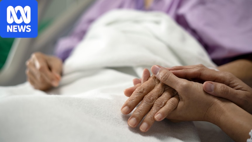 'Stranded patients' in NSW hospitals prompts call for change 1 15402f8408a659add13b7072dcb810fa69a1a8c7874563cc24015eee51b5d054