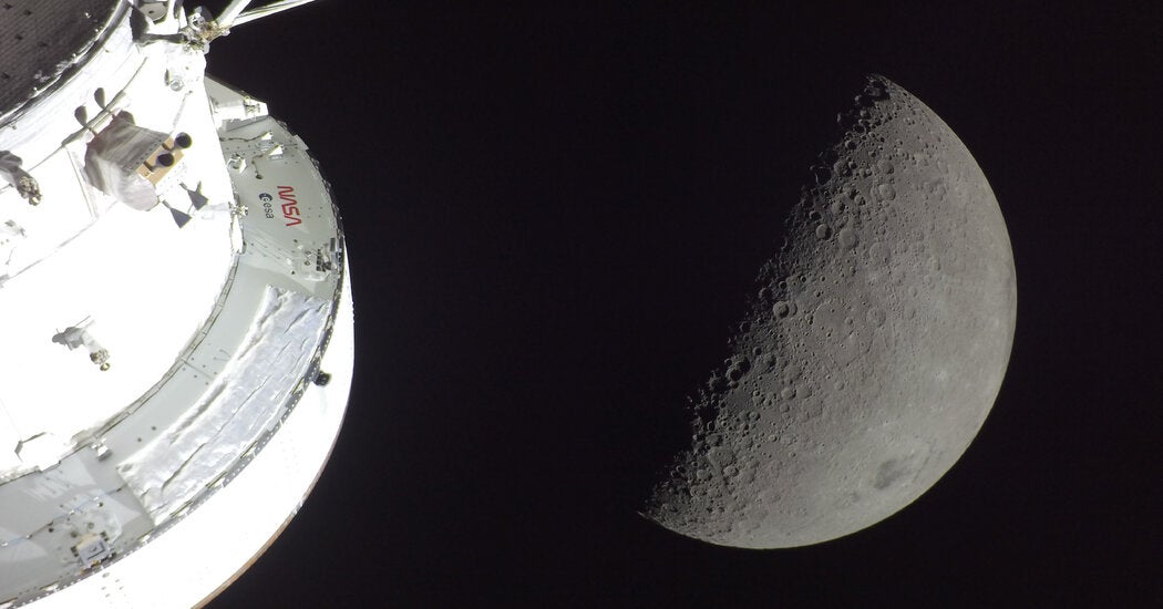 Who Owns the Moon? 1 157d81eae2822f03040798c7664210a56a81aca6d52d00335c064dc7cf32ceb5
