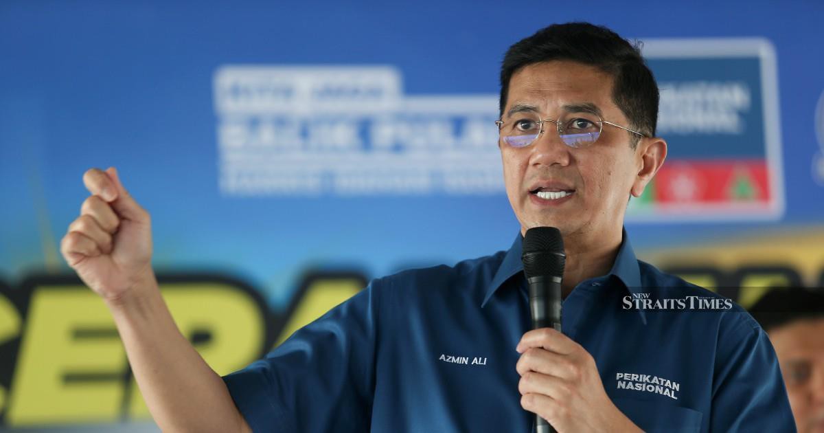 Azmin: Denying Bersatu rights at PN meeting led to deregistration 1 1a1fa8ea05e4142a6c9a39eebe18344e215774197c00966a1f2f1da9c740097a