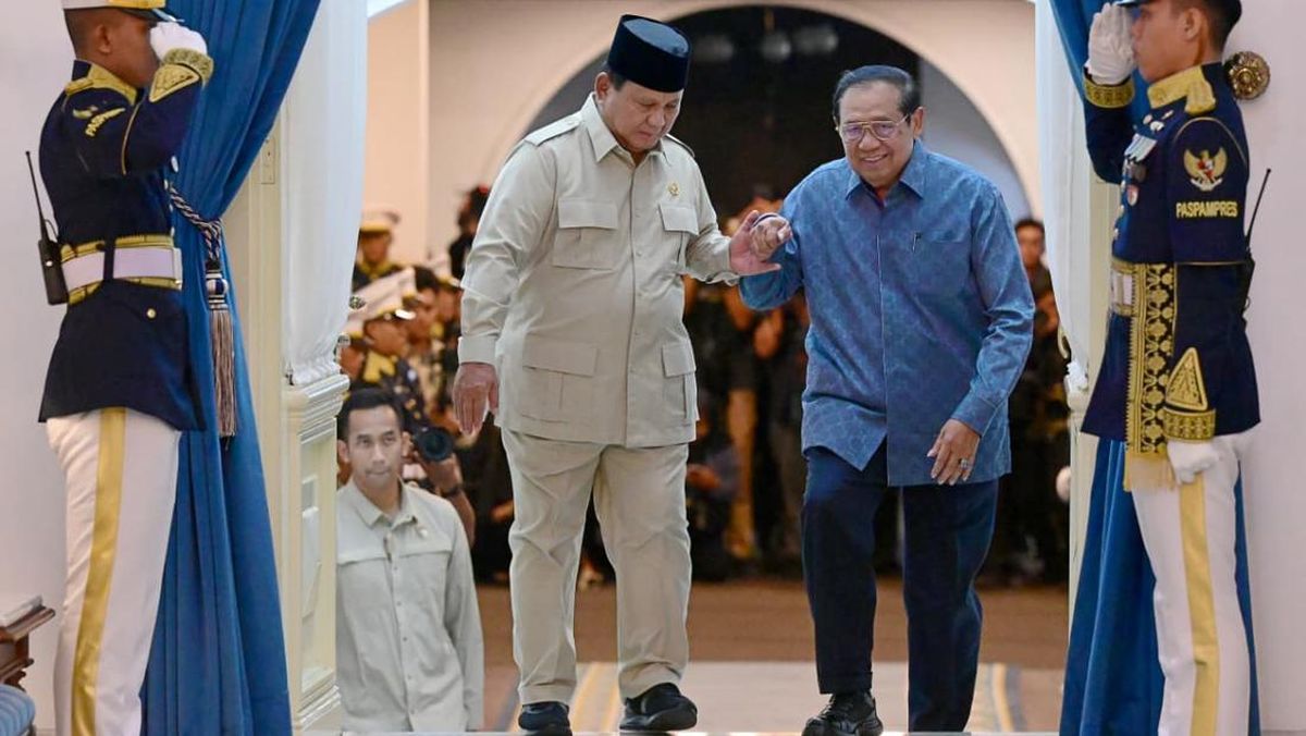 Kelakar SBY: Kalau Pak Prabowo Batuk Keras, Rupiah-Saham Bisa Jatuh 1 1a9fba9b66c4bfc356f6948bb1de462a0d8cc62c8797b19818252bdc39166462