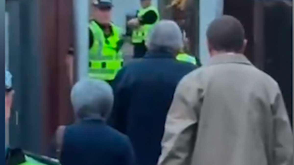 Paedophile headteacher hounded out home by angry mob chanting 'beast' 1 1c494f4b7396686031a14b4abce691bb5e99cda49f618675ccf46d01ad4cb7ef